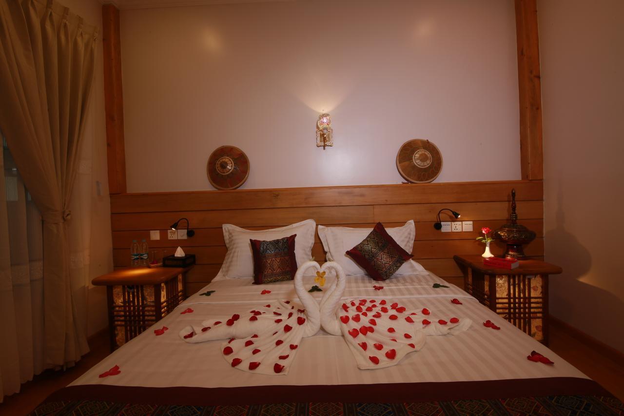 Essence Motel กาลอว์ ภายนอก รูปภาพ