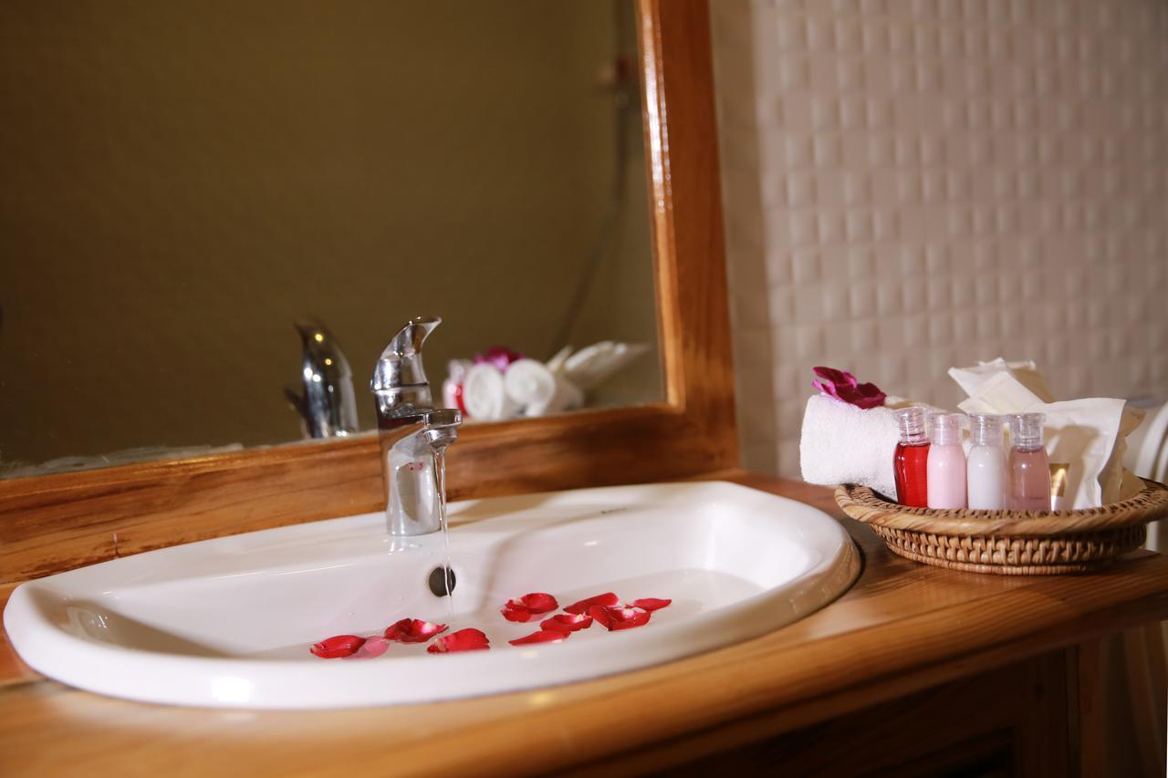 Essence Motel กาลอว์ ภายนอก รูปภาพ