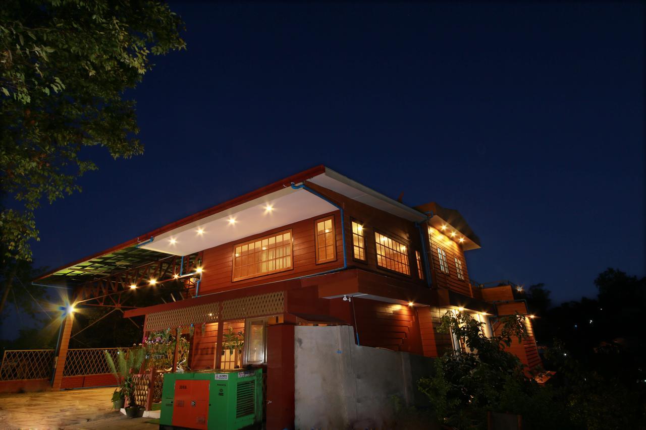Essence Motel กาลอว์ ภายนอก รูปภาพ